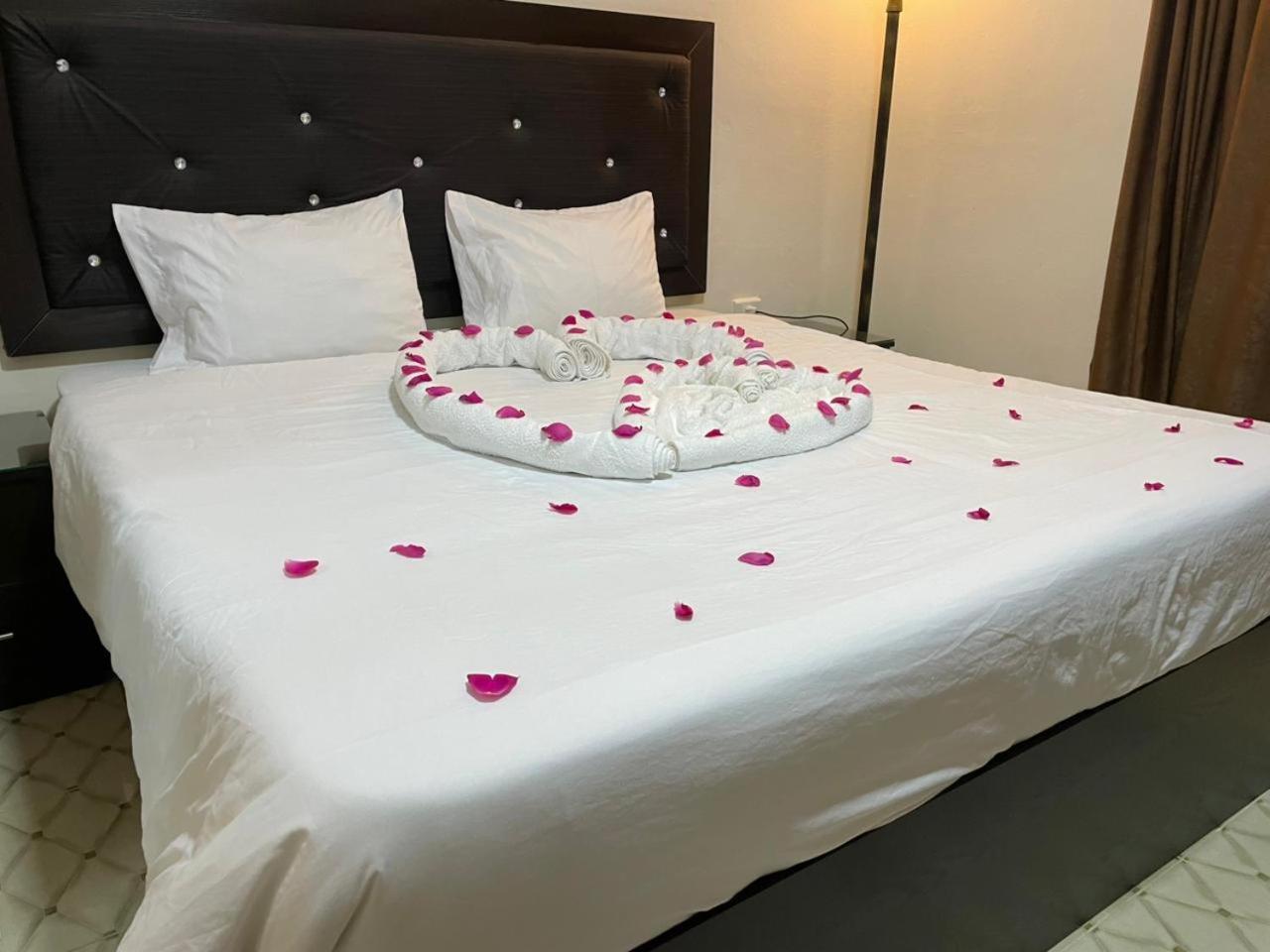 Plaza View Hostel Aţ Ţayyibah Екстериор снимка