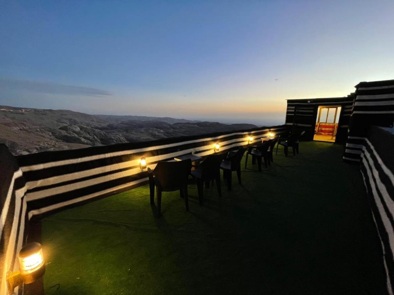 Plaza View Hostel Aţ Ţayyibah Екстериор снимка