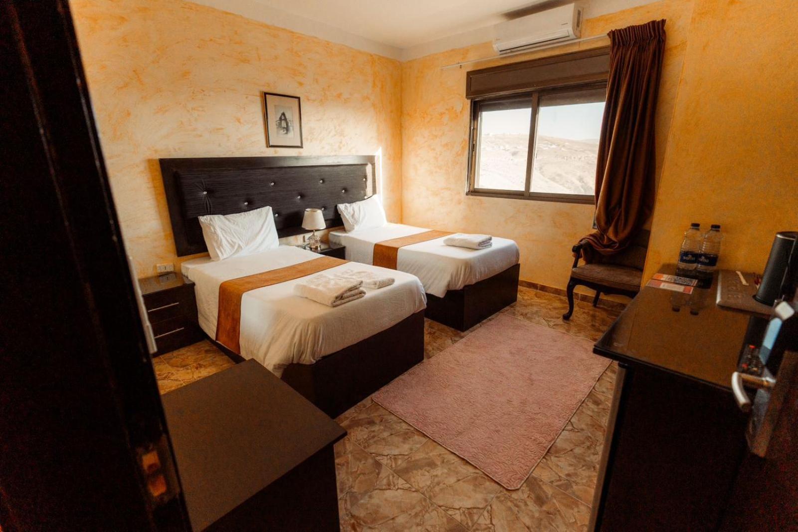 Plaza View Hostel Aţ Ţayyibah Екстериор снимка